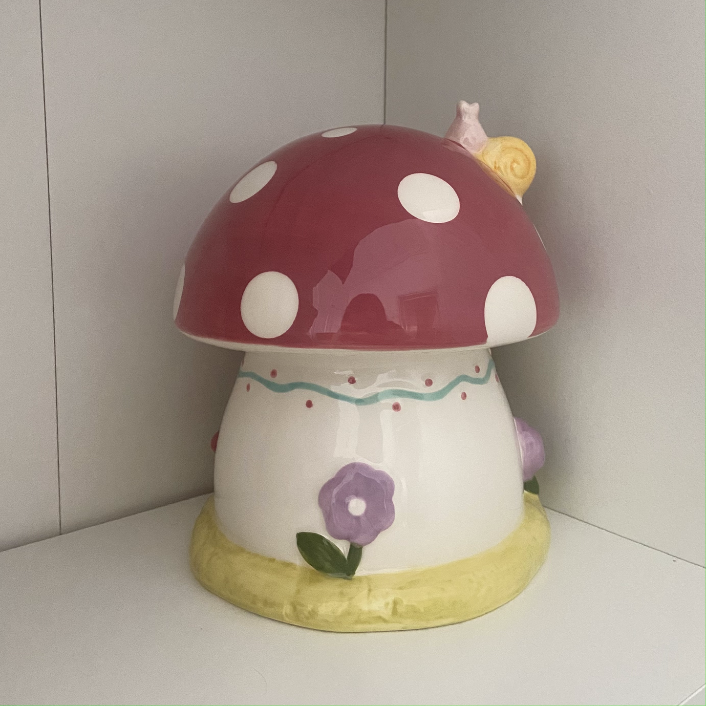 X Large Ceramic Mushroom Hide
